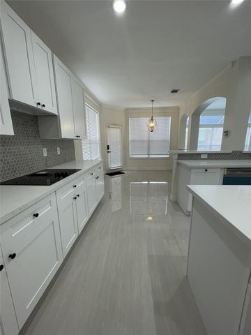 5622 Lake Place, Houston, TX 77041