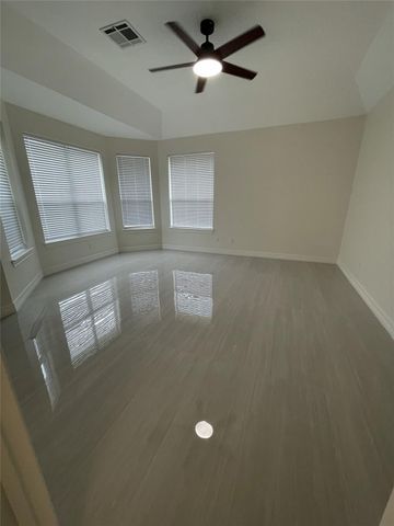 5622 Lake Place, Houston, TX 77041