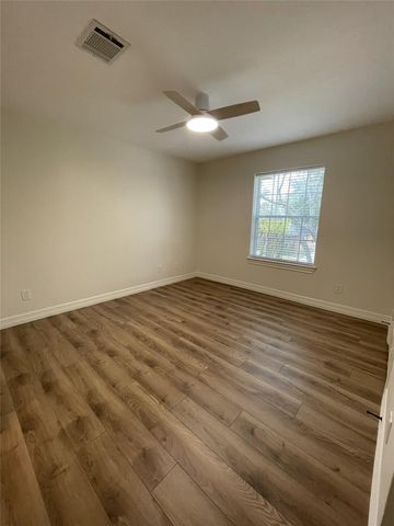 5622 Lake Place, Houston, TX 77041