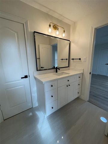 5622 Lake Place, Houston, TX 77041