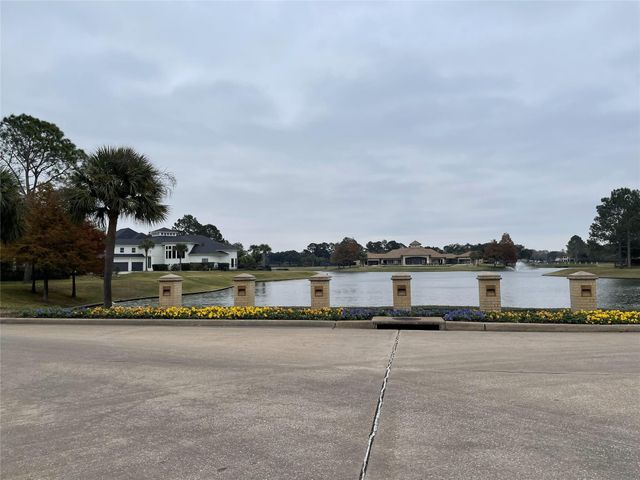 5622 Lake Place, Houston, TX 77041