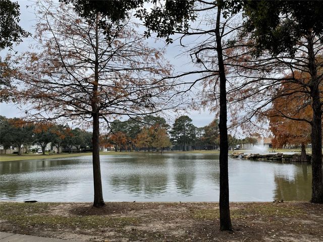 5622 Lake Place, Houston, TX 77041