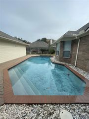 5622 Lake Place, Houston, TX 77041