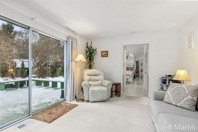 5622 Far Hill Drive, Grand Rapids, MI 49546