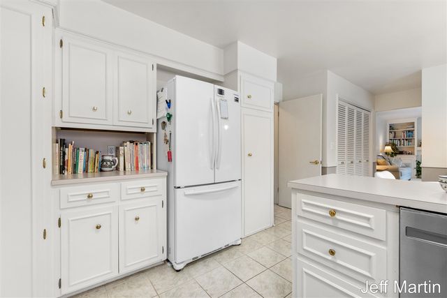 5622 Far Hill Drive, Grand Rapids, MI 49546