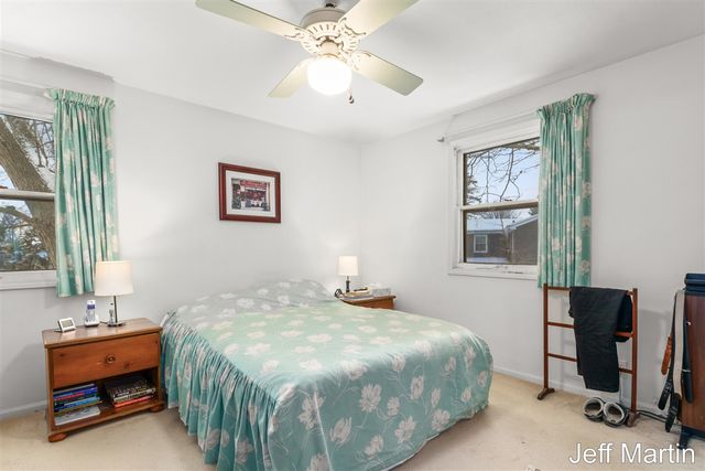 5622 Far Hill Drive, Grand Rapids, MI 49546