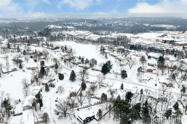 5622 Far Hill Drive, Grand Rapids, MI 49546