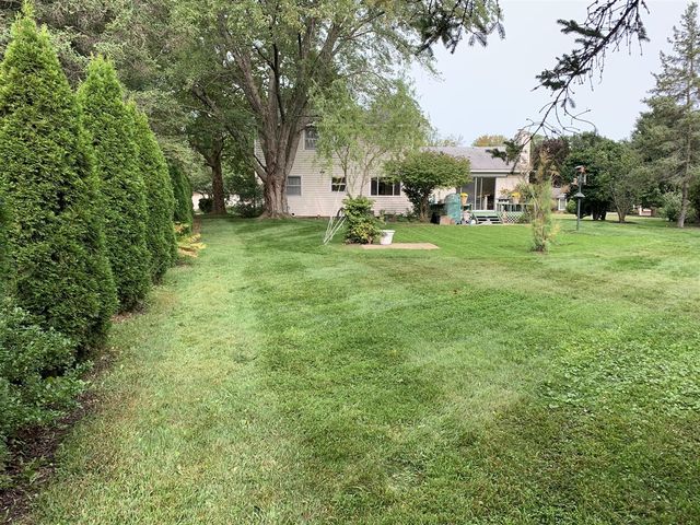 5622 Far Hill Drive, Grand Rapids, MI 49546