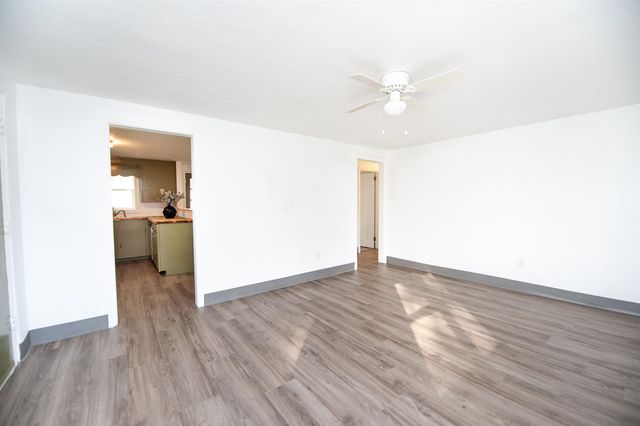 2336 W Croft Circle, Spartanburg, SC 29302