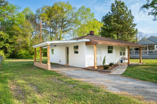 2336 W Croft Circle, Spartanburg, SC 29302