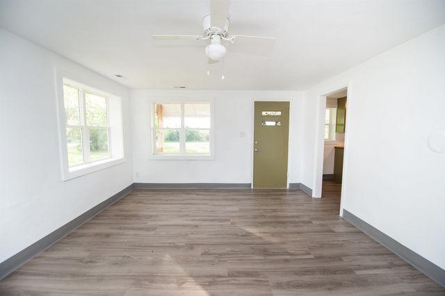 2336 W Croft Circle, Spartanburg, SC 29302