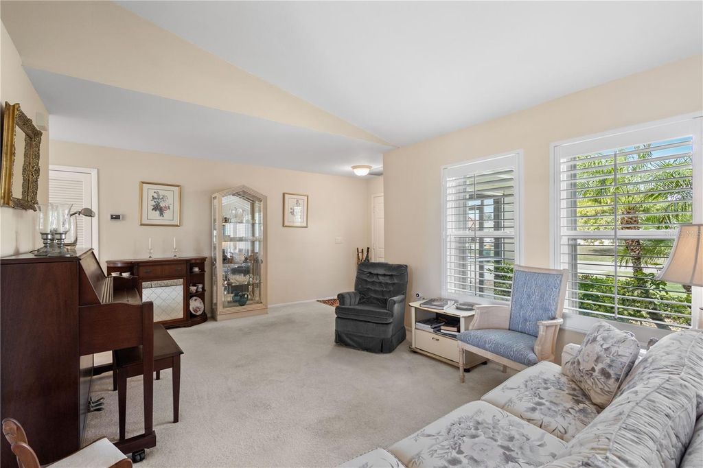 Image 8 of property listing at 2146 PETERBOROUGH ROAD, Punta Gorda, FL 33983