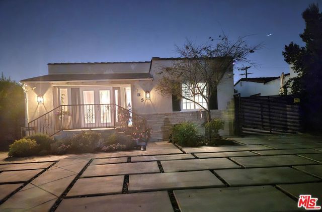5705 West Blvd, Los Angeles, CA 90043