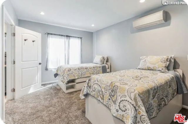 5705 West Blvd, Los Angeles, CA 90043