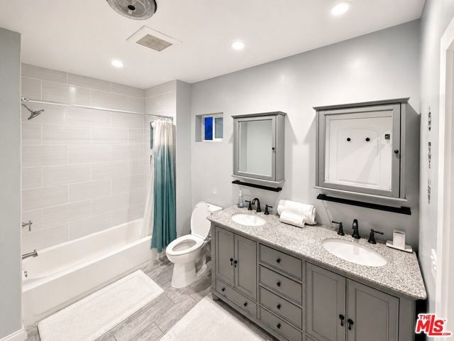 5705 West Blvd, Los Angeles, CA 90043