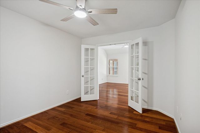 30 Jewelsford Drive, The Woodlands, TX 77382