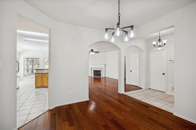 30 Jewelsford Drive, The Woodlands, TX 77382