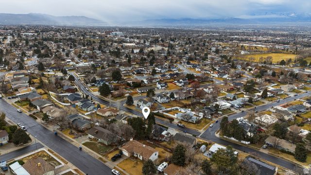 8857 S CAPELLA WAY, Sandy, UT 84093