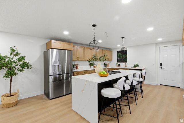 8857 S CAPELLA WAY, Sandy, UT 84093