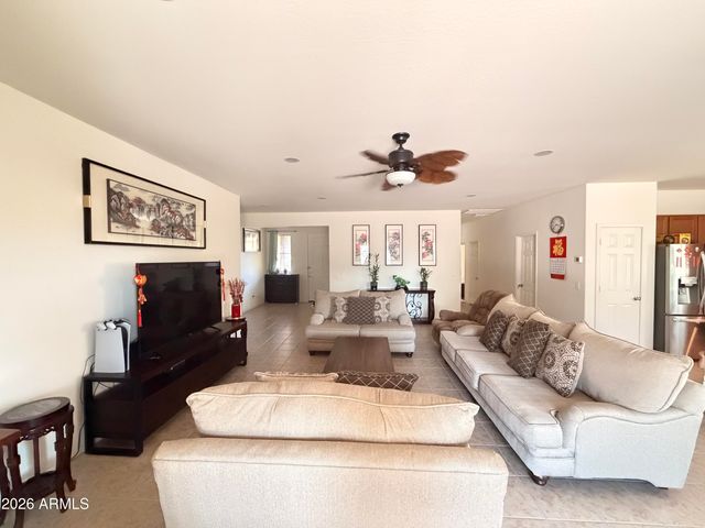 10156 W GOLDEN Lane, Peoria, AZ 85345