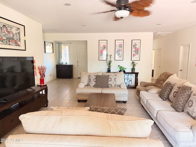 10156 W GOLDEN Lane, Peoria, AZ 85345