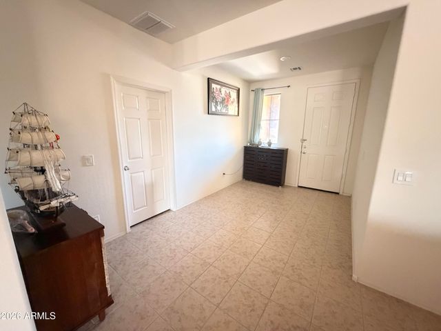 10156 W GOLDEN Lane, Peoria, AZ 85345