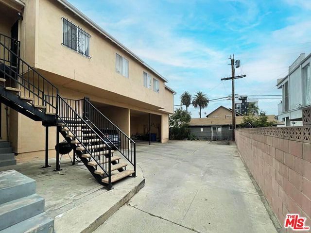 920 S Kenmore Avenue, Los Angeles, CA 90006