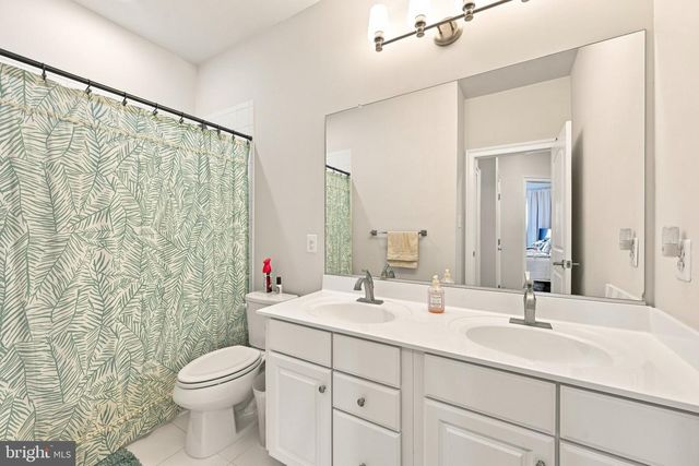 801 STONECLIFFE RD, Malvern, PA 19355