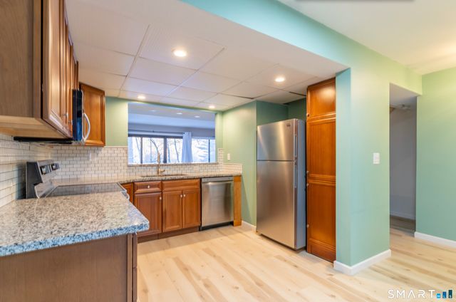 13 Clubhouse Drive 13, Woodbury, CT 06798