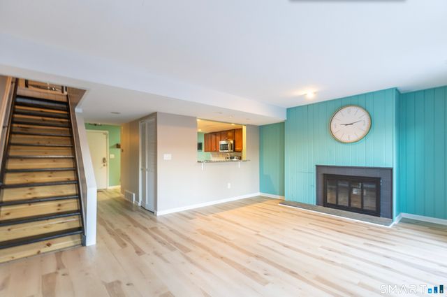 13 Clubhouse Drive 13, Woodbury, CT 06798