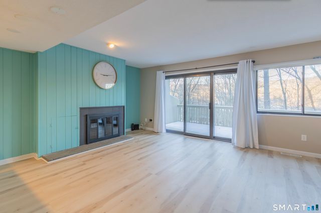 13 Clubhouse Drive 13, Woodbury, CT 06798