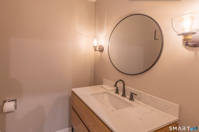 13 Clubhouse Drive 13, Woodbury, CT 06798