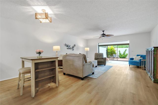 597 LAKESIDE DRIVE 205, Bradenton, FL 34210