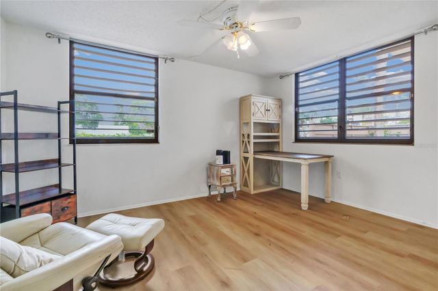 597 LAKESIDE DRIVE 205, Bradenton, FL 34210