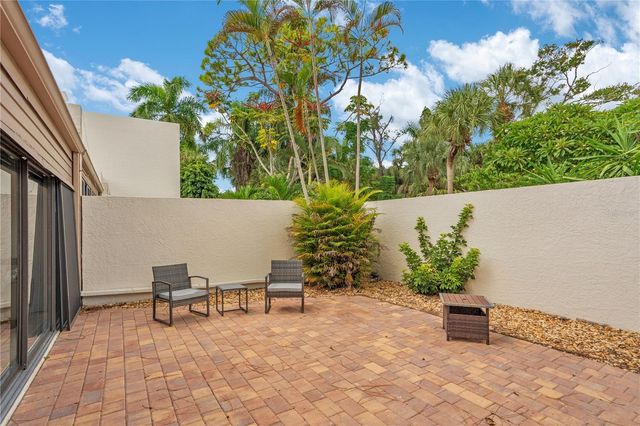 597 LAKESIDE DRIVE 205, Bradenton, FL 34210