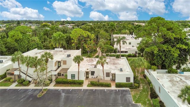 597 LAKESIDE DRIVE 205, Bradenton, FL 34210