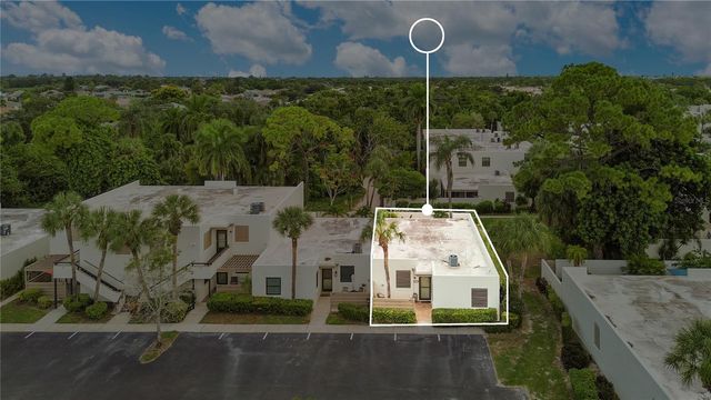 597 LAKESIDE DRIVE 205, Bradenton, FL 34210