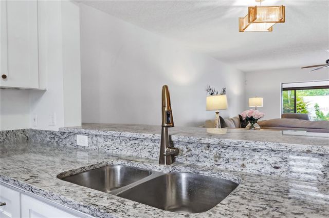 597 LAKESIDE DRIVE 205, Bradenton, FL 34210