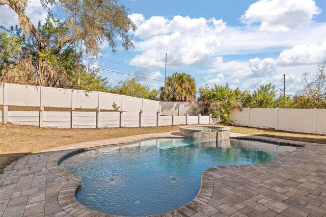 1997 LEXINGTON PLACE, Tarpon Springs, FL 34688