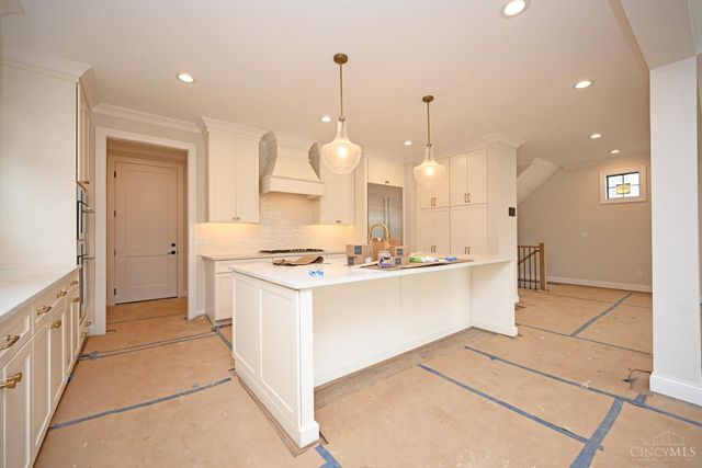 7411 Elm Street, Columbia Twp, OH 45227