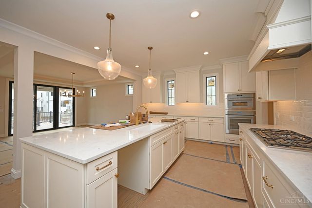 7411 Elm Street, Columbia Twp, OH 45227