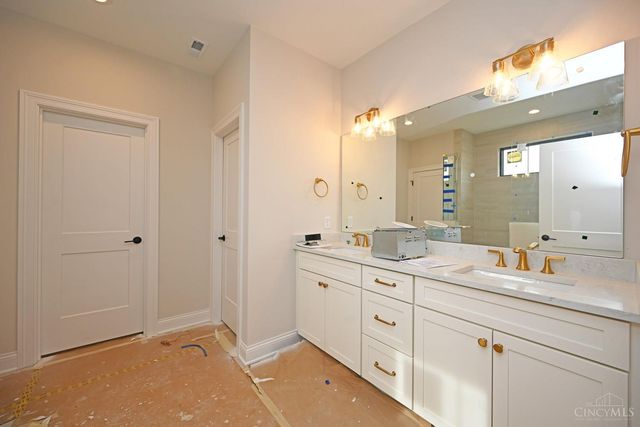 7411 Elm Street, Columbia Twp, OH 45227