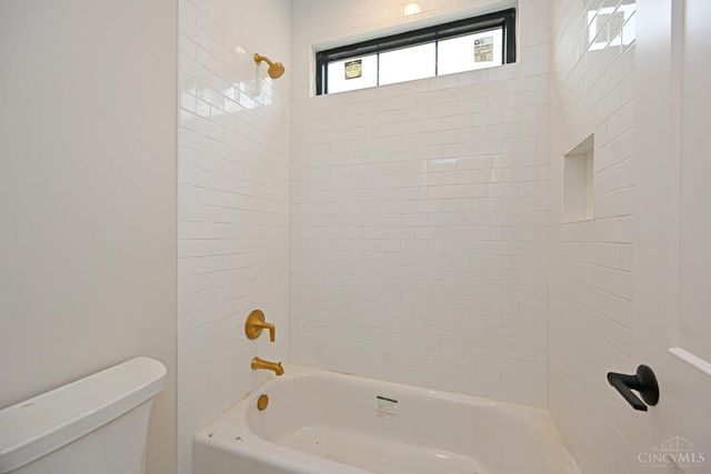 7411 Elm Street, Columbia Twp, OH 45227