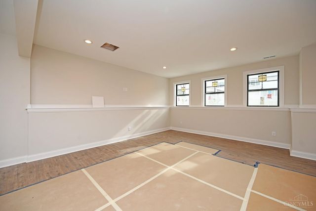 7411 Elm Street, Columbia Twp, OH 45227