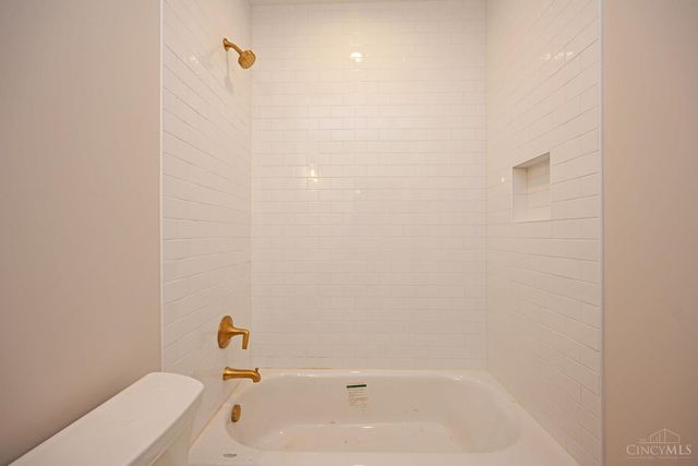 7411 Elm Street, Columbia Twp, OH 45227