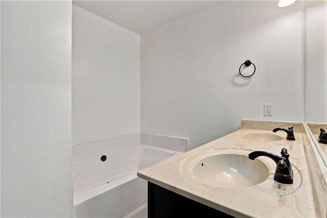 6165 Garden Circle, Douglasville, GA 30135