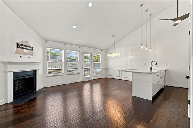6165 Garden Circle, Douglasville, GA 30135