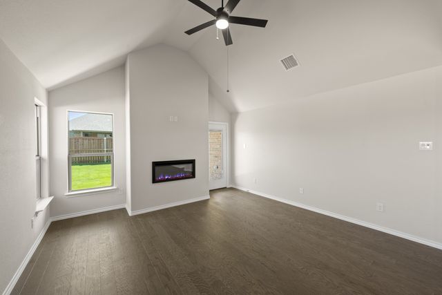 7712 Gatevine Avenue, Joshua, TX 76058