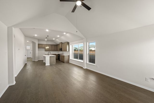 7712 Gatevine Avenue, Joshua, TX 76058