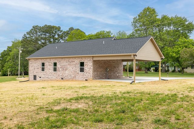 1116 Baker Ln, Lawrenceburg, TN 38464